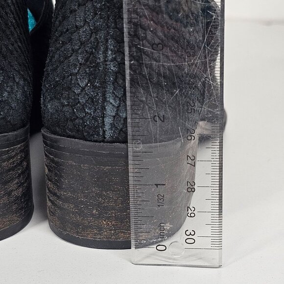 Coconuts By Matisse Side Cut Suede Heeled Booties Textured‎ Leather Black 8M - Picture 9 of 11